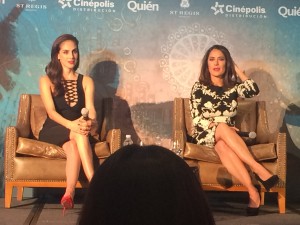 Sandra Echeverría y Salma Hayek en conferencia de prensa. Foto: Ángel Caballero.