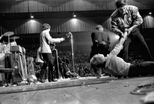 mv5bztexyjczmdetyjfkzi00mjy5lwfkyzmtndnhzta4n2myodbixkeyxkfqcgdeqxvymje5mzm3mja-_v1_sy1000_cr0014681000_al_