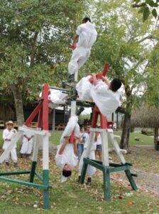 escuela de niños voladores