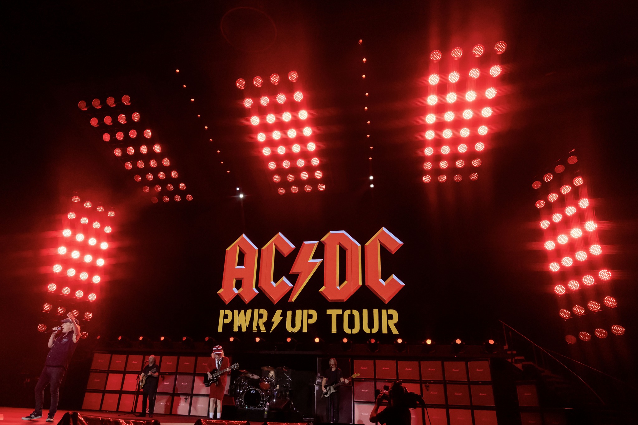 AC/DC