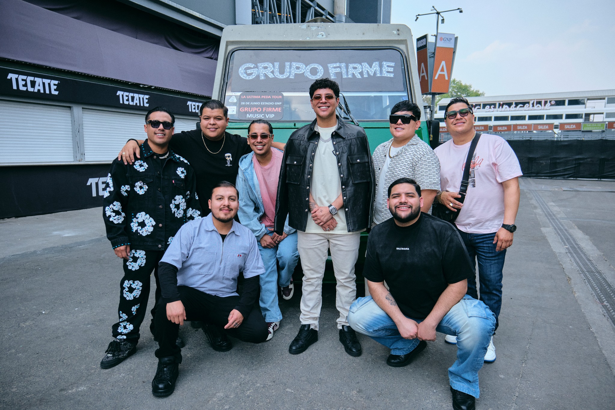 Grupo Firme